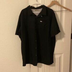 Columbia Men's Black Casual Button Down Shirt